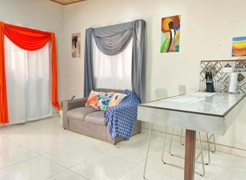 Orange Apartment 5 Min Aeropuerto Juan Santamaria Alajuela Luaran gambar