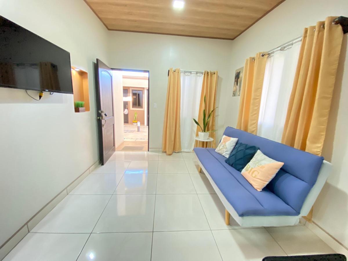 Orange Apartment 5 Min Aeropuerto Juan Santamaria Alajuela Luaran gambar